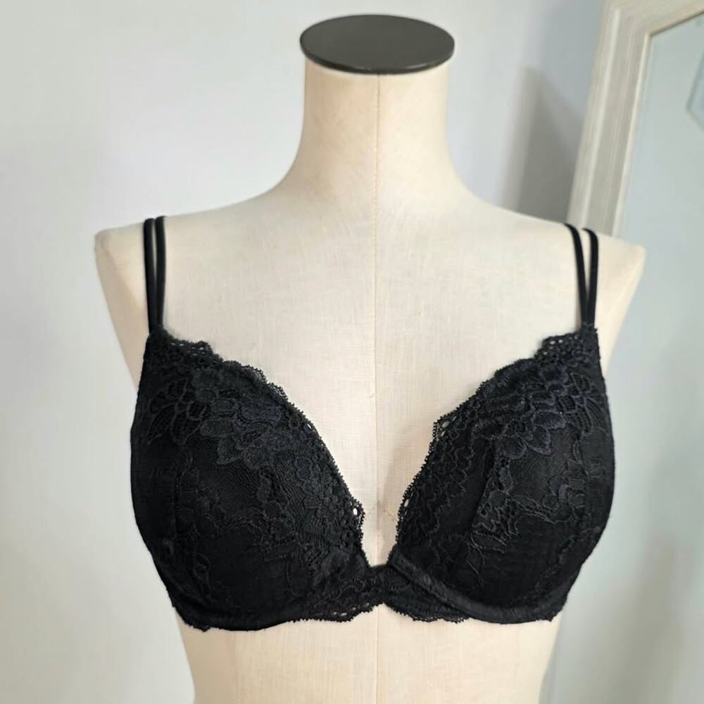 Victorias Secret Very Sexy Push Up Bra 36C Black Lace Double Straps